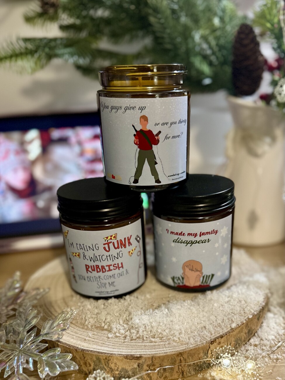 Σετ δώρου Home Alone – χειροποίητο φυτικό κερί σόγιας 240ml