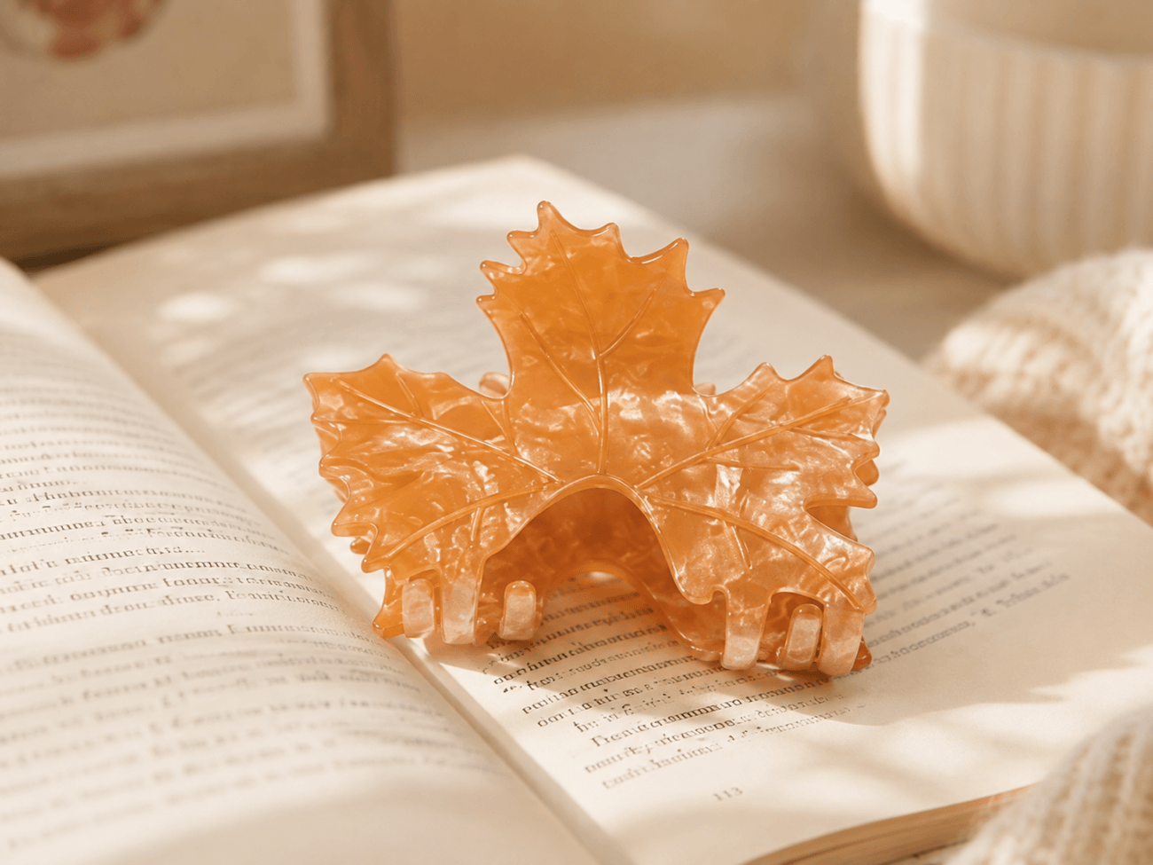 Autumn Maple Leaf Hair Claw Clip – Amber
