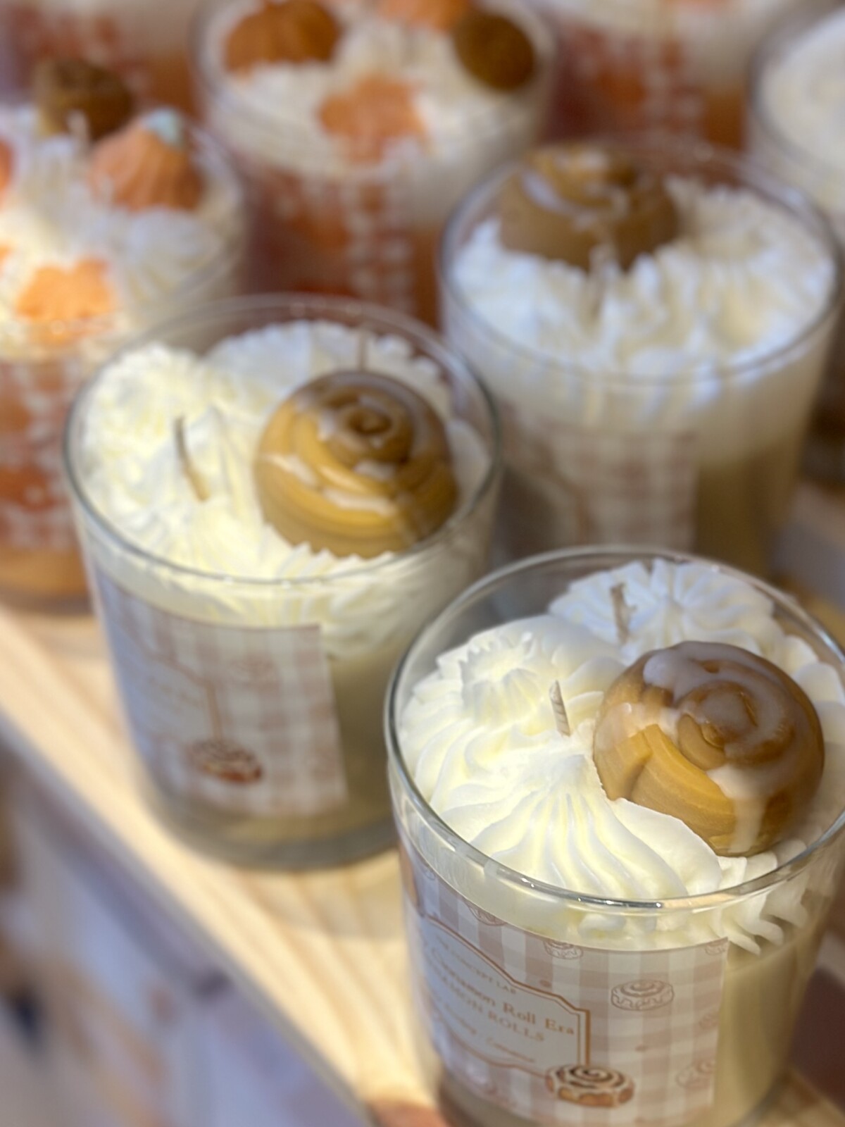 Cinnamon Rolls – Χειροποίητο Αρωματικό Κερί Σόγιας 300g | Vanilla Frosting & Cinnamon - Image 4